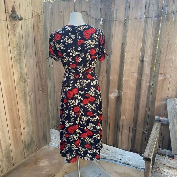 Madewell Peekaboo-Sleeve Midi Dress in Hillside Daisies size - Picture 7 of 10